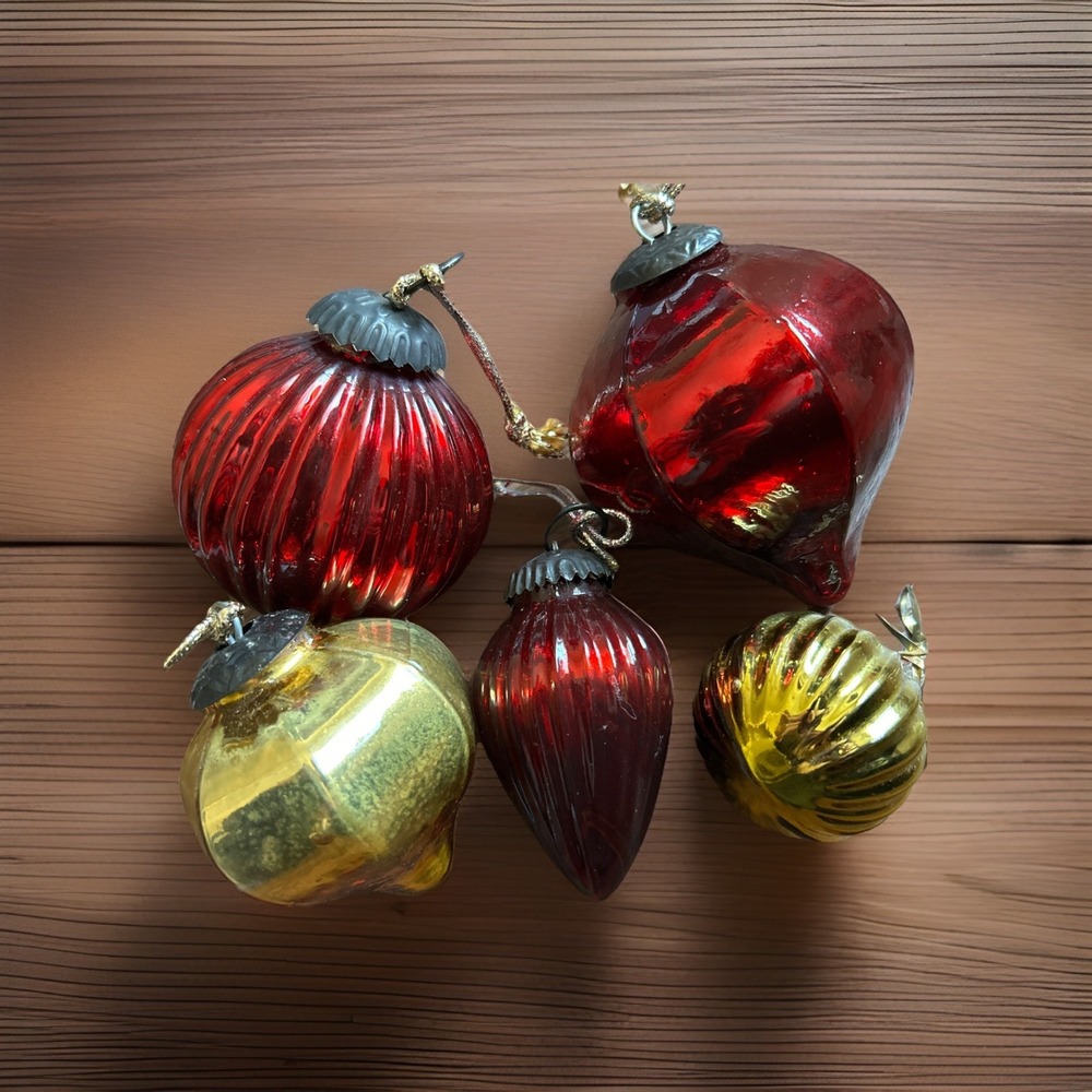 Mixed Lot Of 5 Kugel Style Glass Ornaments Red Gold Teardrop Onion Ball Ribbed